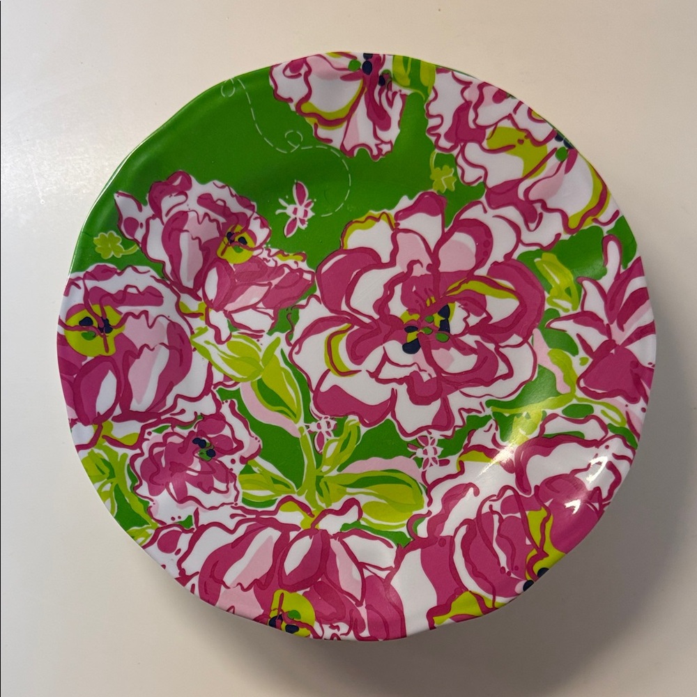 Lilly Pulitzer Shatterproof Floral Plate with Pink and Green Design